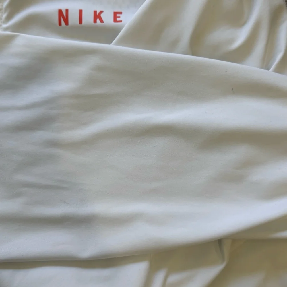 Nike Women's White Bomber Jacket - Picture 13 of 13